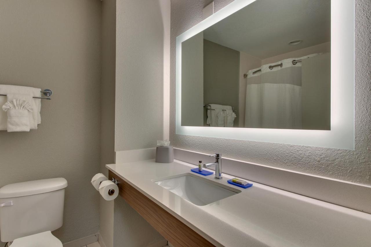 Holiday Inn Express West Palm Beach Metrocentre By Ihg Dış mekan fotoğraf
