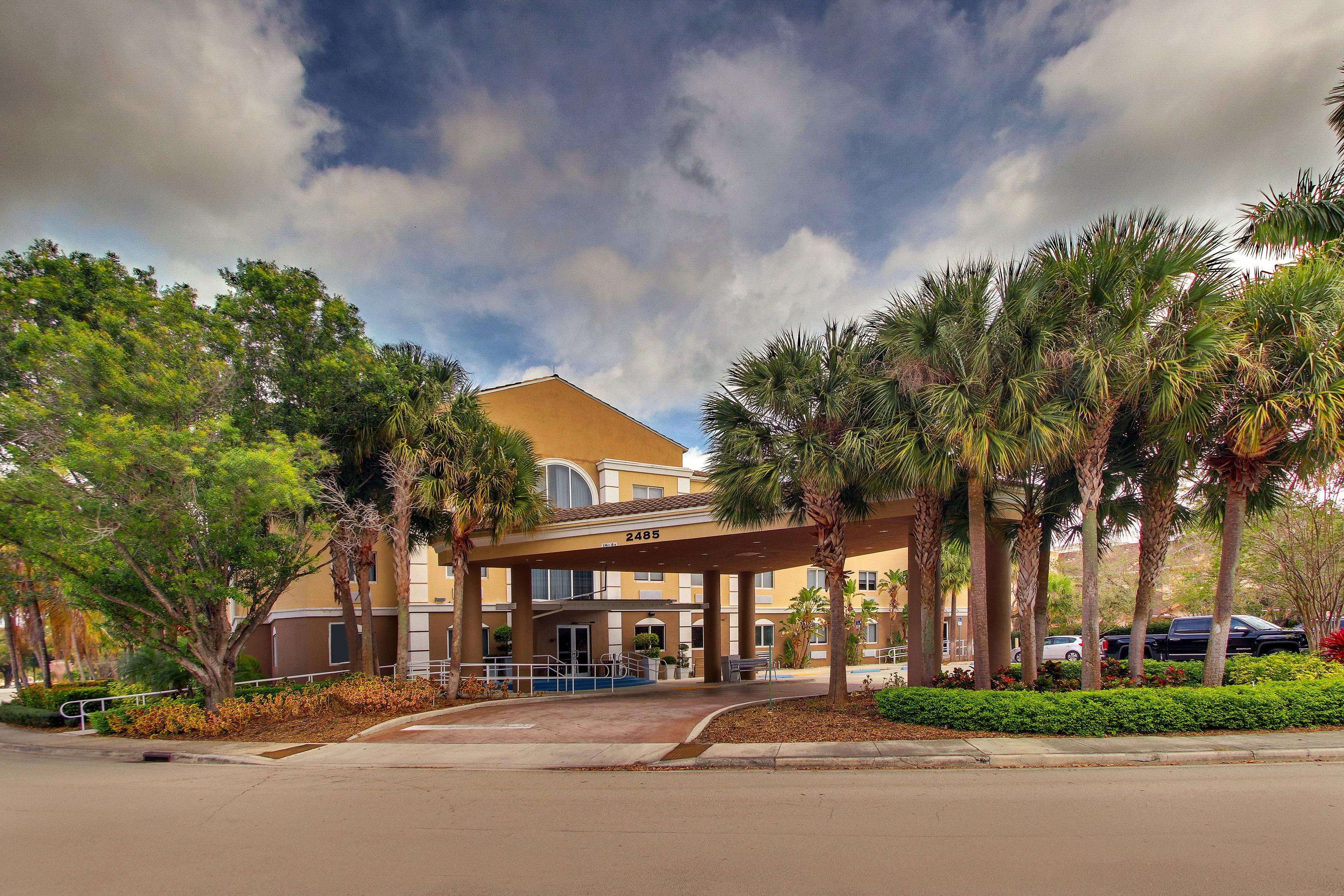 Holiday Inn Express West Palm Beach Metrocentre By Ihg Dış mekan fotoğraf